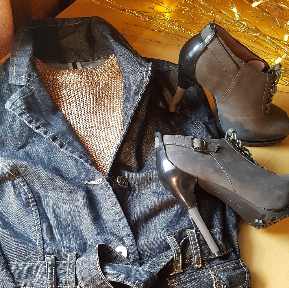 Light weight Belted Jean Jacket